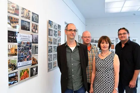 „Der Besondere Blick“<br>Ausstellung im Cottbuser Rathaus - Mitglieder des Fotokurses der Volkshochschule Dahme-Sreewald