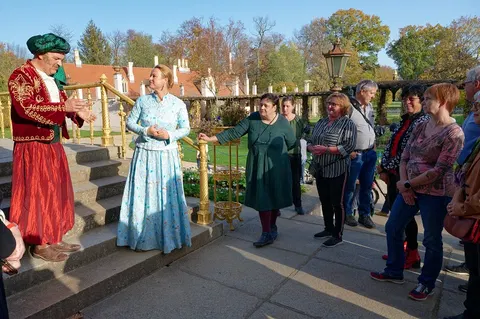 Kostuemführung in Branitz Foto © Dr. Münch